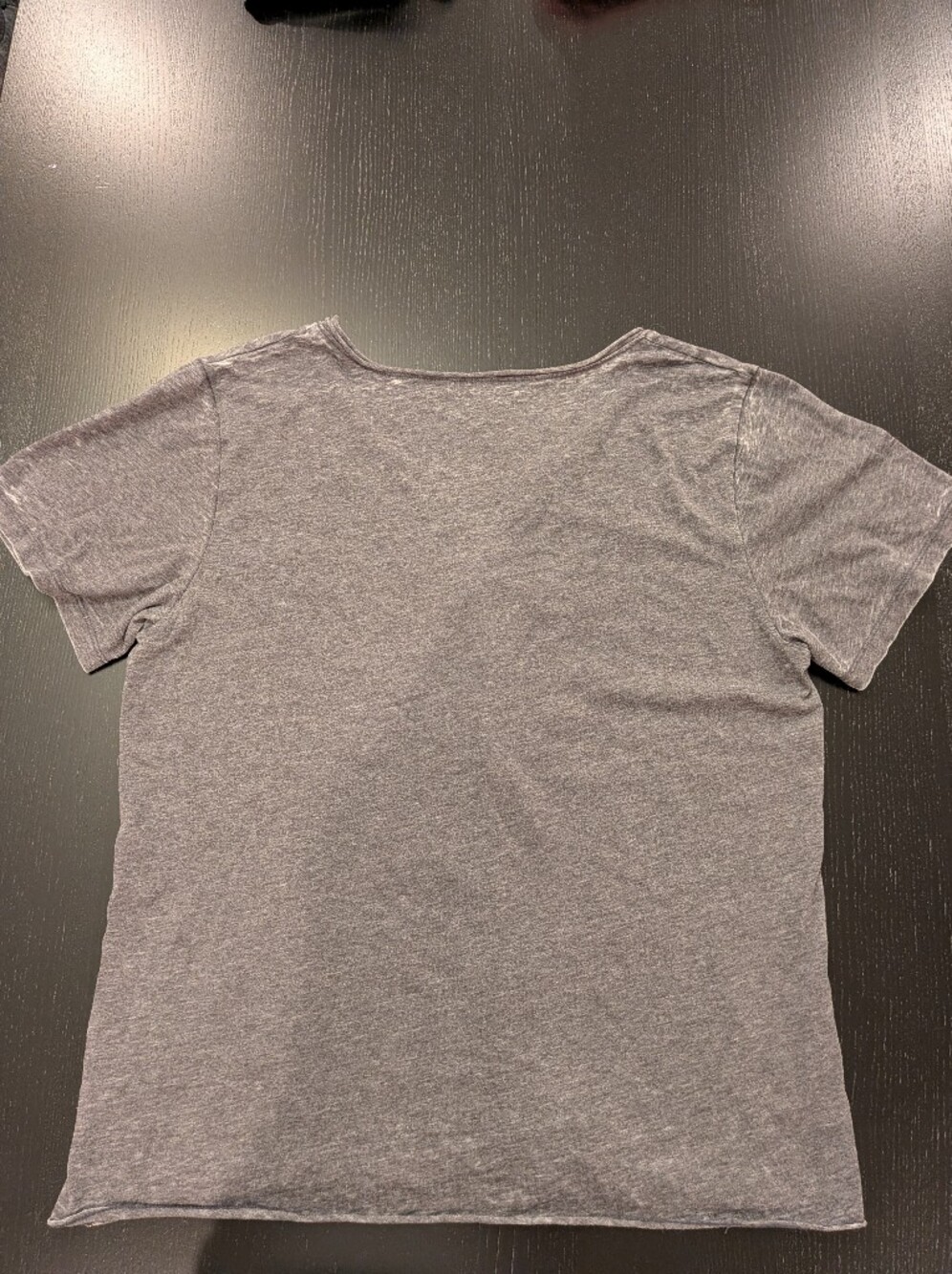 League Unwind Relaxed Lifestyle V-Neck Tee in Heather Charcoal - Picture 10 of 10